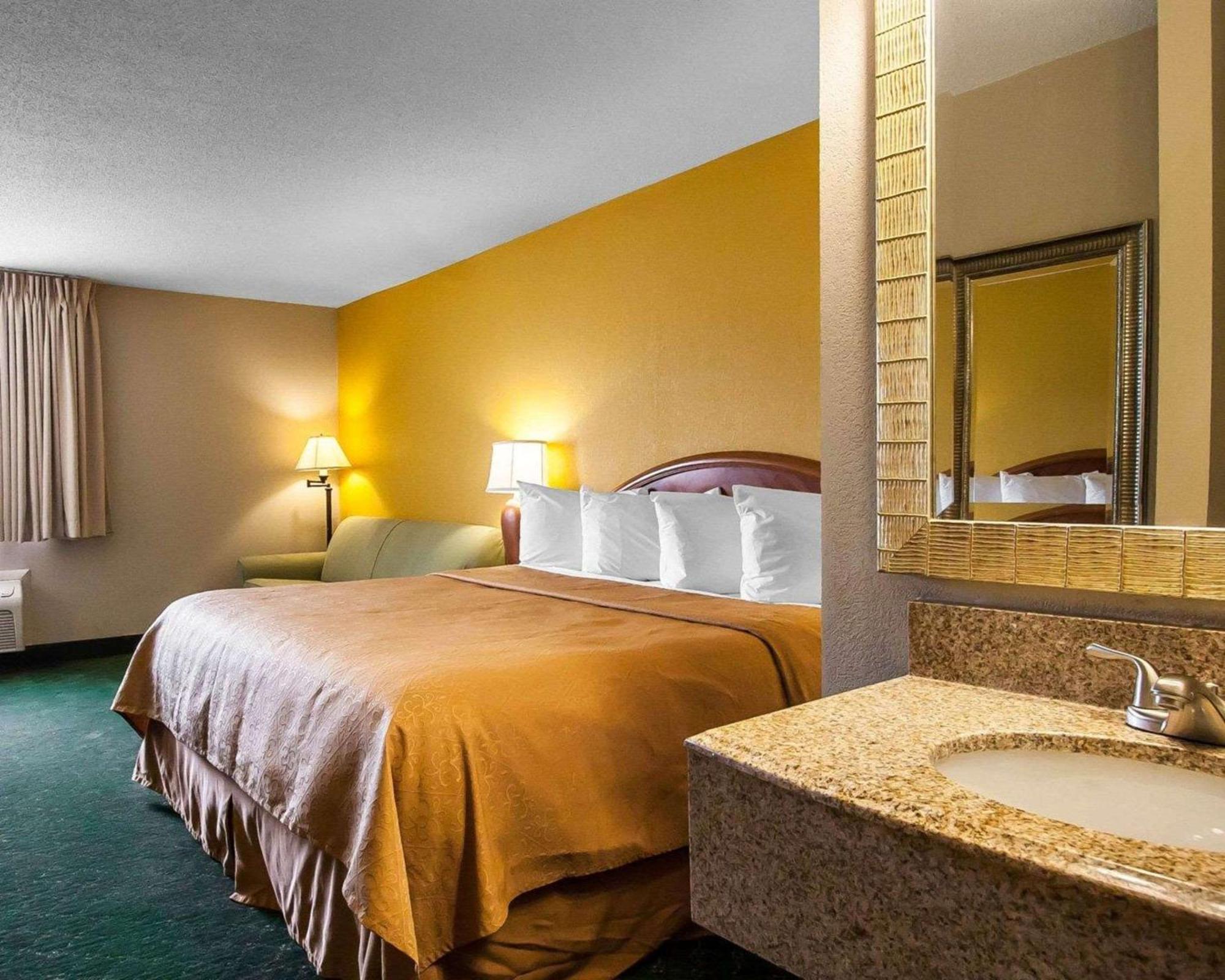 Quality Inn Cairo I-57 Esterno foto