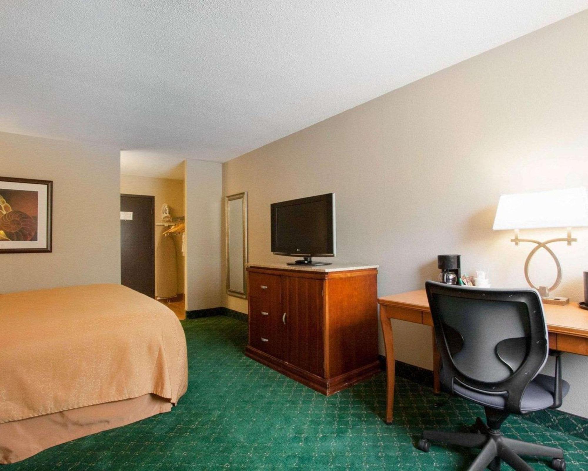 Quality Inn Cairo I-57 Esterno foto